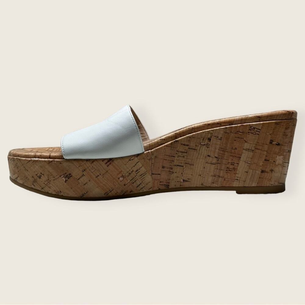 LNWB | Stuart Weitzman | Summer Wedge | White | Size 9.5B - Picture 4 of 16